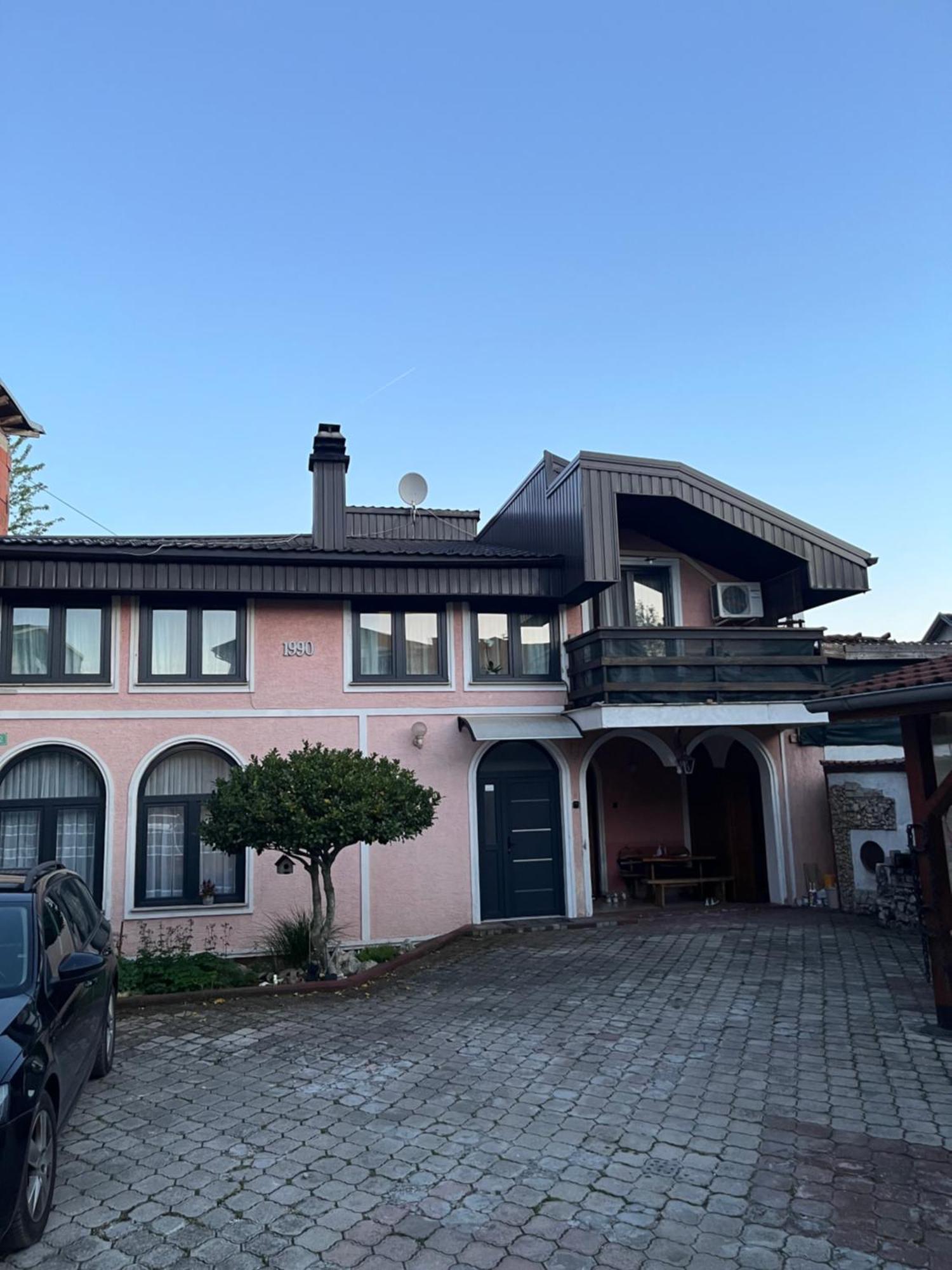 Bihać Guest House Eden מראה חיצוני תמונה