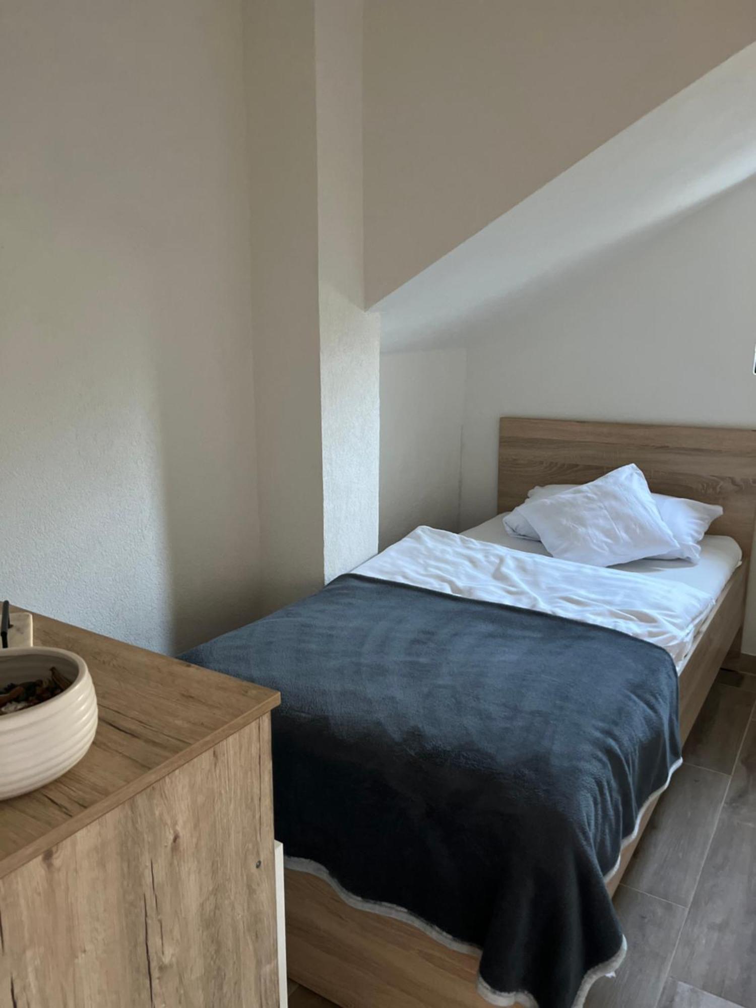 Bihać Guest House Eden מראה חיצוני תמונה